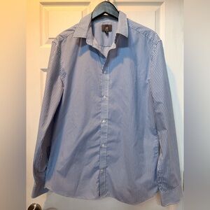 H&M Men's Light Blue and White Pinstripe Dress Shirt